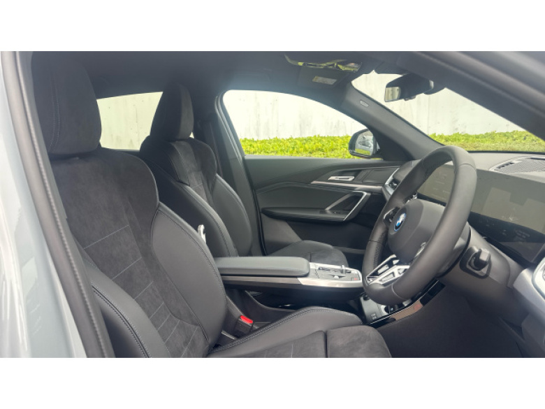 BMW iX2 150kW eDrive20 Shadow Edition 65kWh 5dr Auto Electric Hatchback